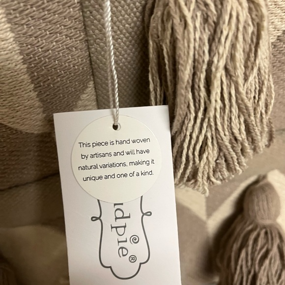 Mud Pie Handloom Tassel Tote, Cream - Picture 10 of 12